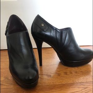 Stuart Weitzman COVERALL platform booties